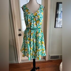 Elle sz 12 Lemon pattern for and flare sundress with criss cross back green belt